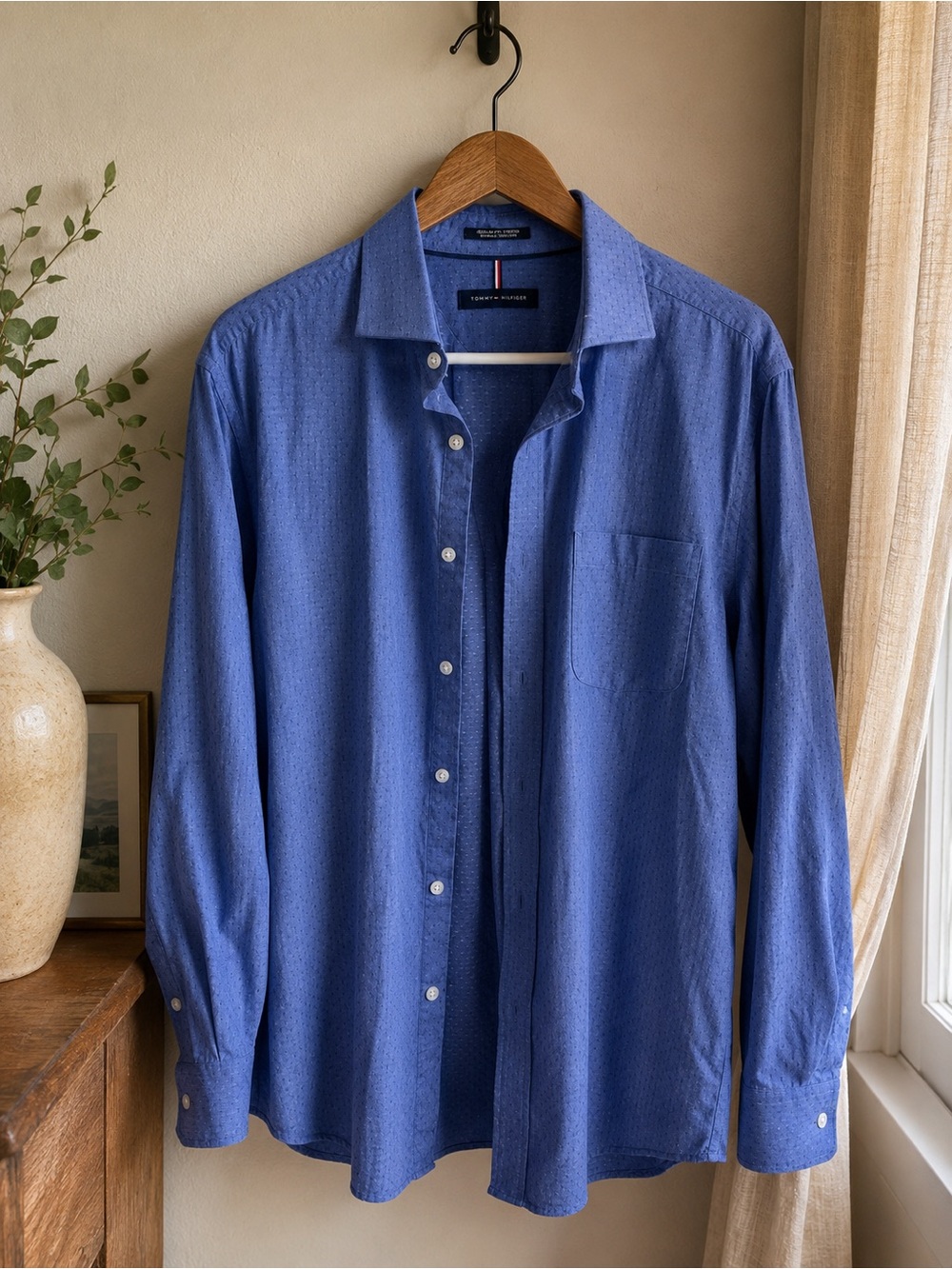 Tommy Hilfiger Men’s Blue Textured Button Down Shirt M 15-15.5 Stretch